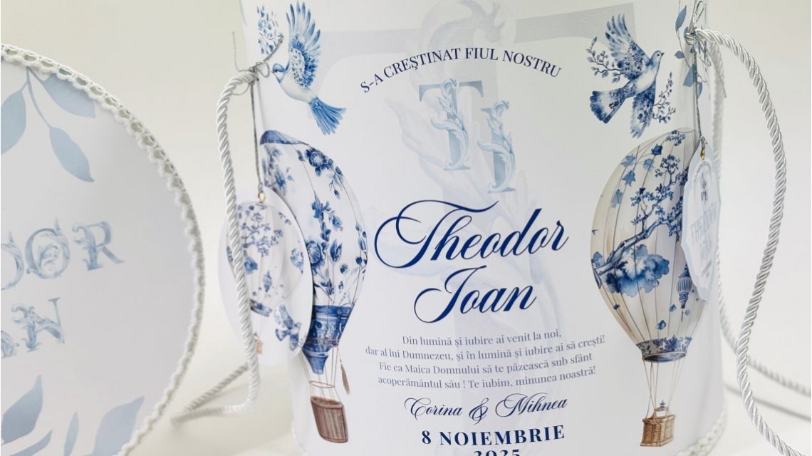 Trusou botez baietel Hot Air Balloon Blue Toile cu baloane de aer cald design elegant 39